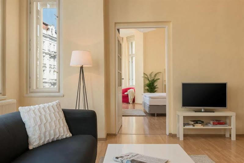 Old Town Residence Apartments Прага Экстерьер фото